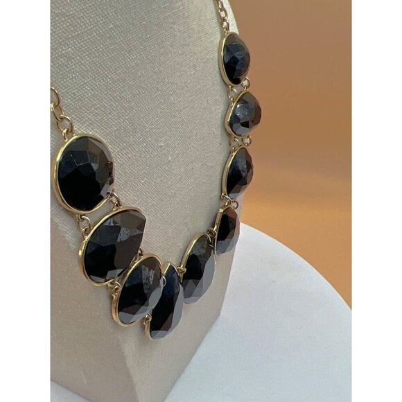 Chunky Black Faux Gemstone Statement Necklace    B86 - Picture 5 of 7
